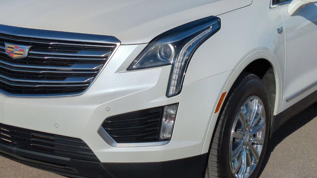 used 2017 Cadillac XT5 car, priced at $12,995