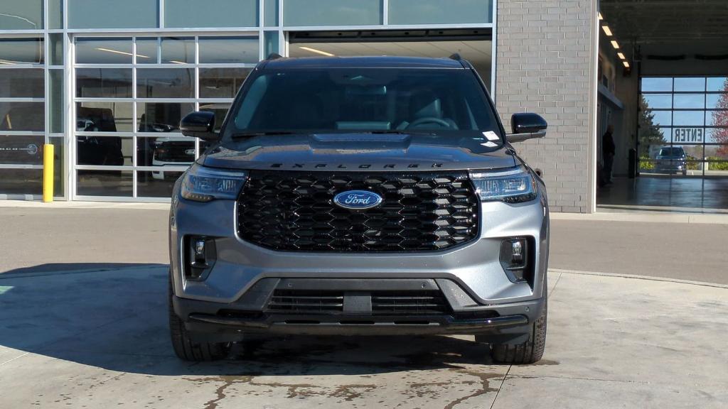 new 2025 Ford Explorer car, priced at $49,679