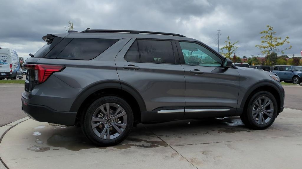 new 2025 Ford Explorer car, priced at $44,545