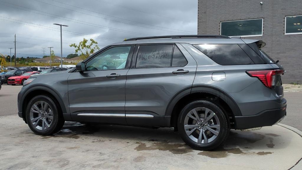 new 2025 Ford Explorer car, priced at $44,545