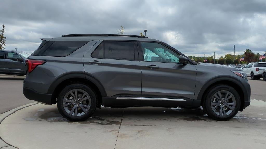 new 2025 Ford Explorer car, priced at $44,545