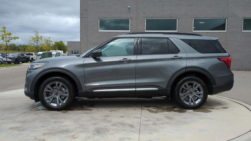 new 2025 Ford Explorer car, priced at $44,545