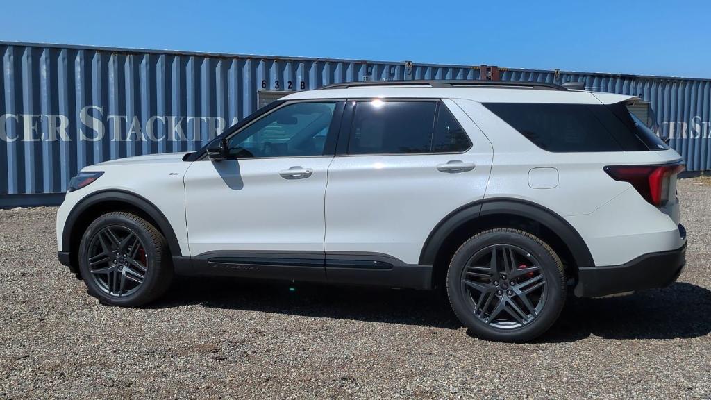 new 2025 Ford Explorer car, priced at $48,707