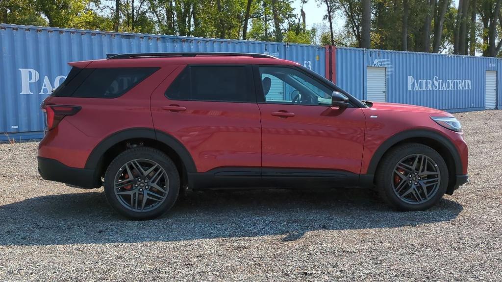 new 2025 Ford Explorer car, priced at $48,438