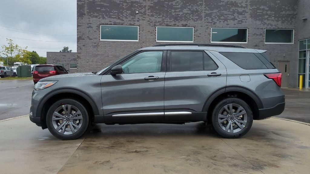 new 2025 Ford Explorer car, priced at $44,525