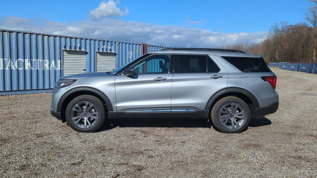 new 2025 Ford Explorer car, priced at $43,025