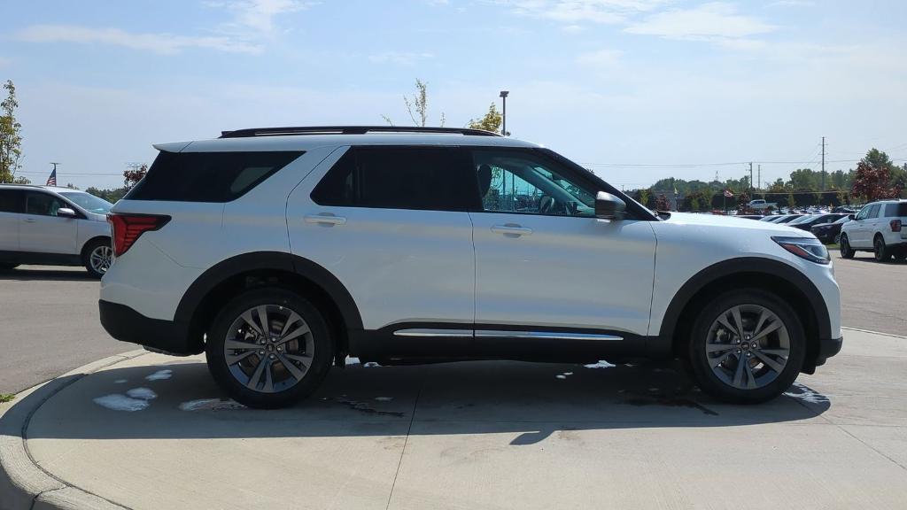 new 2025 Ford Explorer car, priced at $45,238