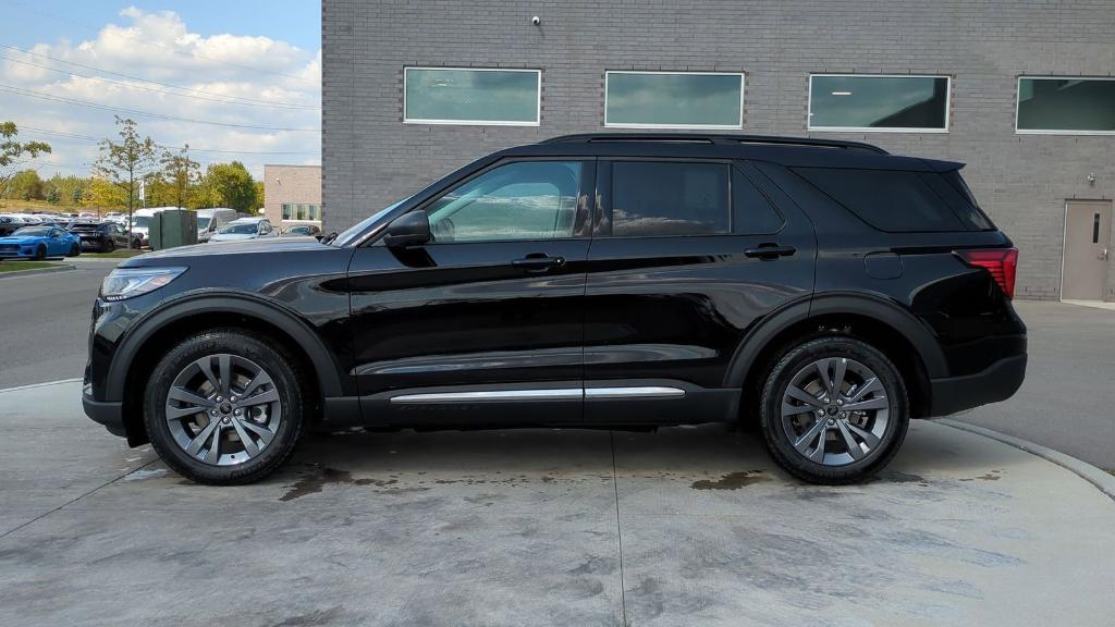 new 2025 Ford Explorer car, priced at $44,525