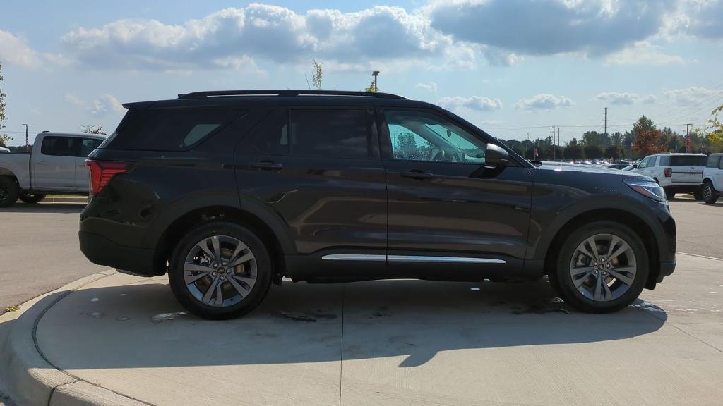 new 2025 Ford Explorer car, priced at $44,525