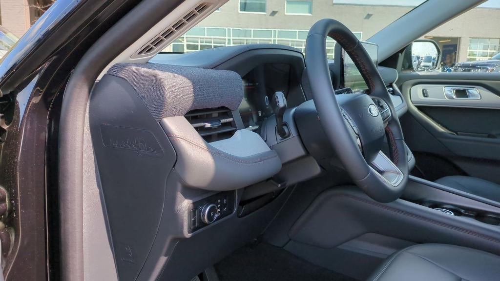 new 2025 Ford Explorer car, priced at $44,525