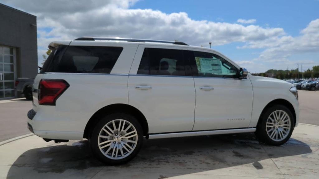 new 2024 Ford Expedition car, priced at $80,144