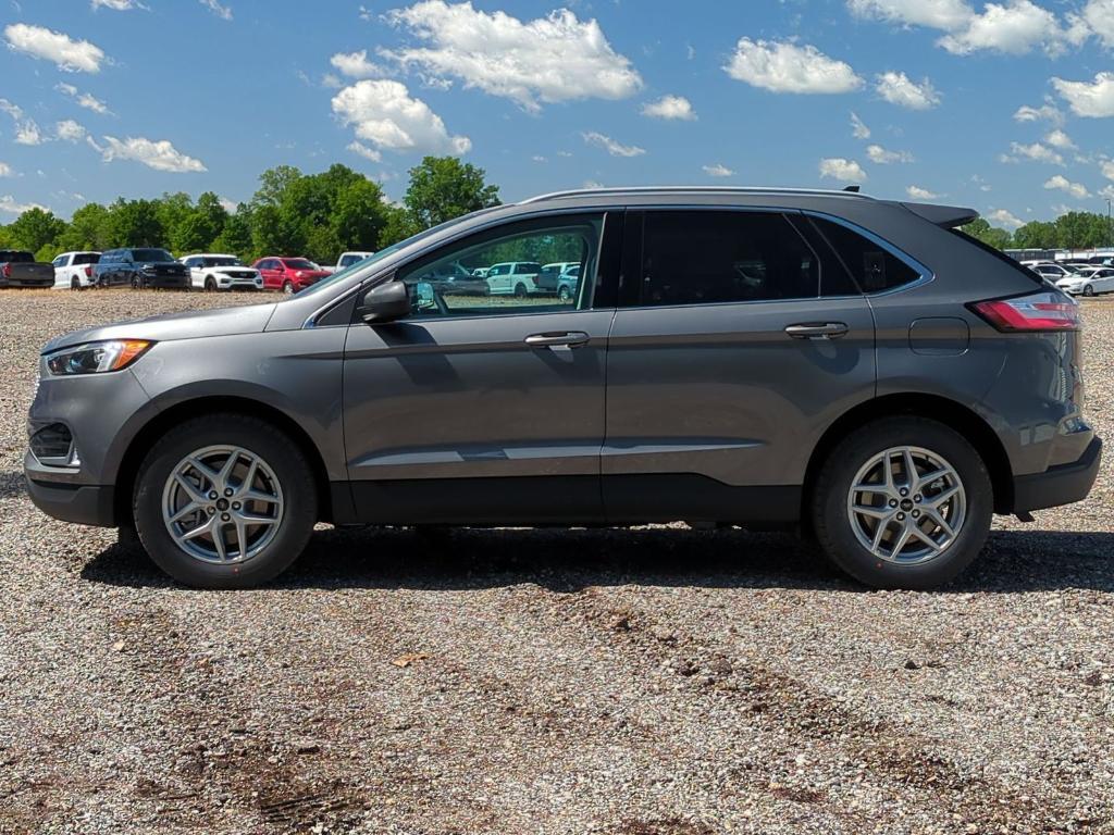 new 2024 Ford Edge car, priced at $35,911