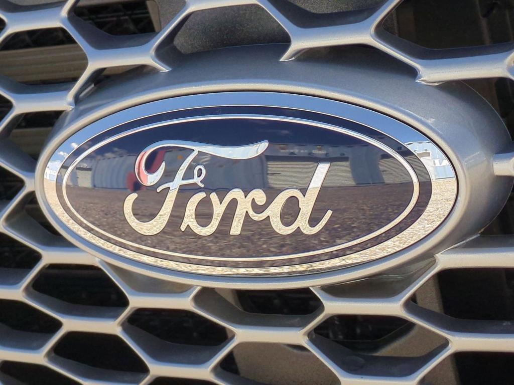 new 2024 Ford Edge car, priced at $35,911