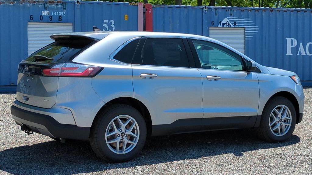 new 2024 Ford Edge car, priced at $40,144