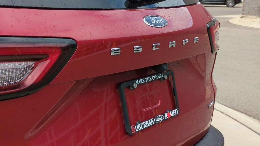 new 2025 Ford Escape car, priced at $31,205