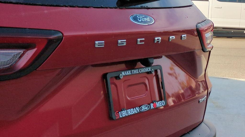 new 2025 Ford Escape car, priced at $30,504