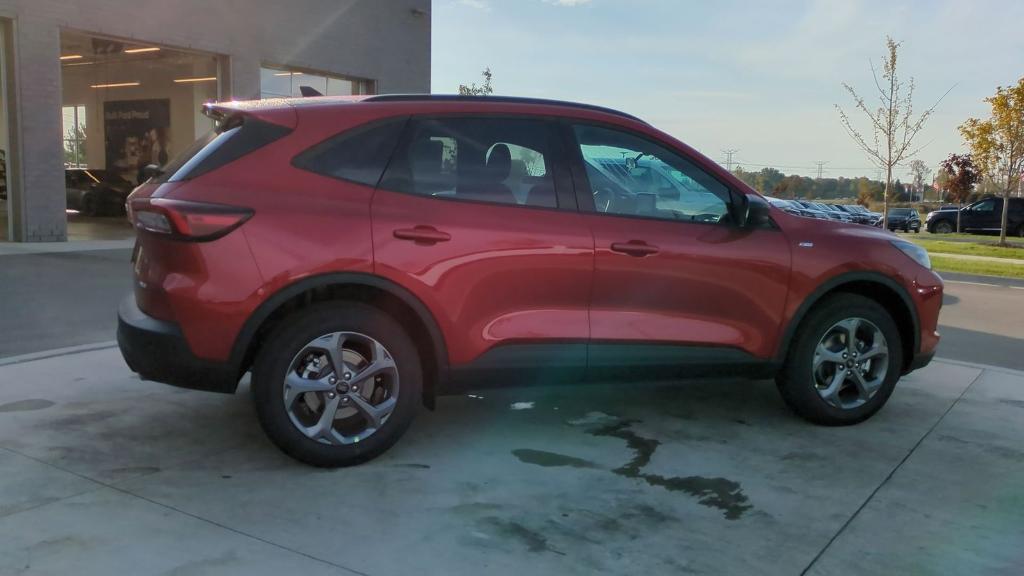 new 2025 Ford Escape car, priced at $30,504