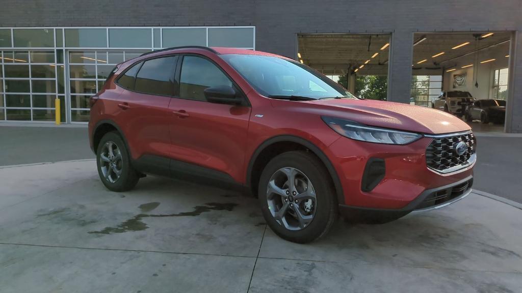 new 2025 Ford Escape car, priced at $30,504