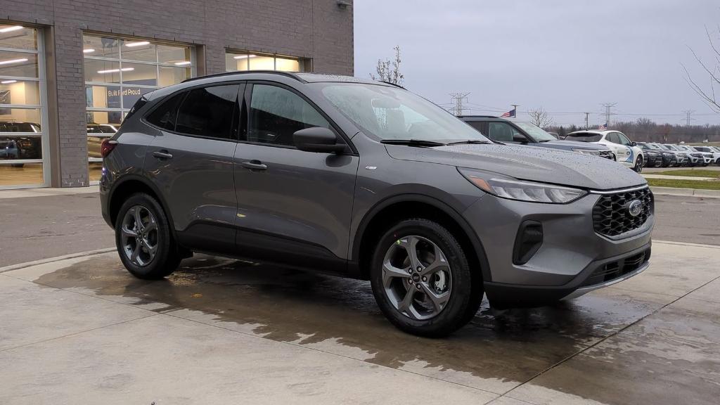 new 2025 Ford Escape car, priced at $33,298