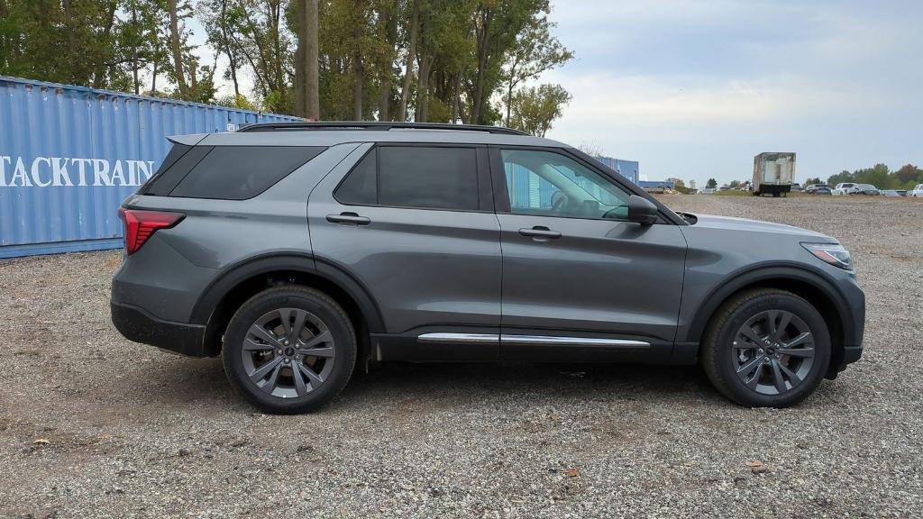 new 2025 Ford Explorer car, priced at $44,202