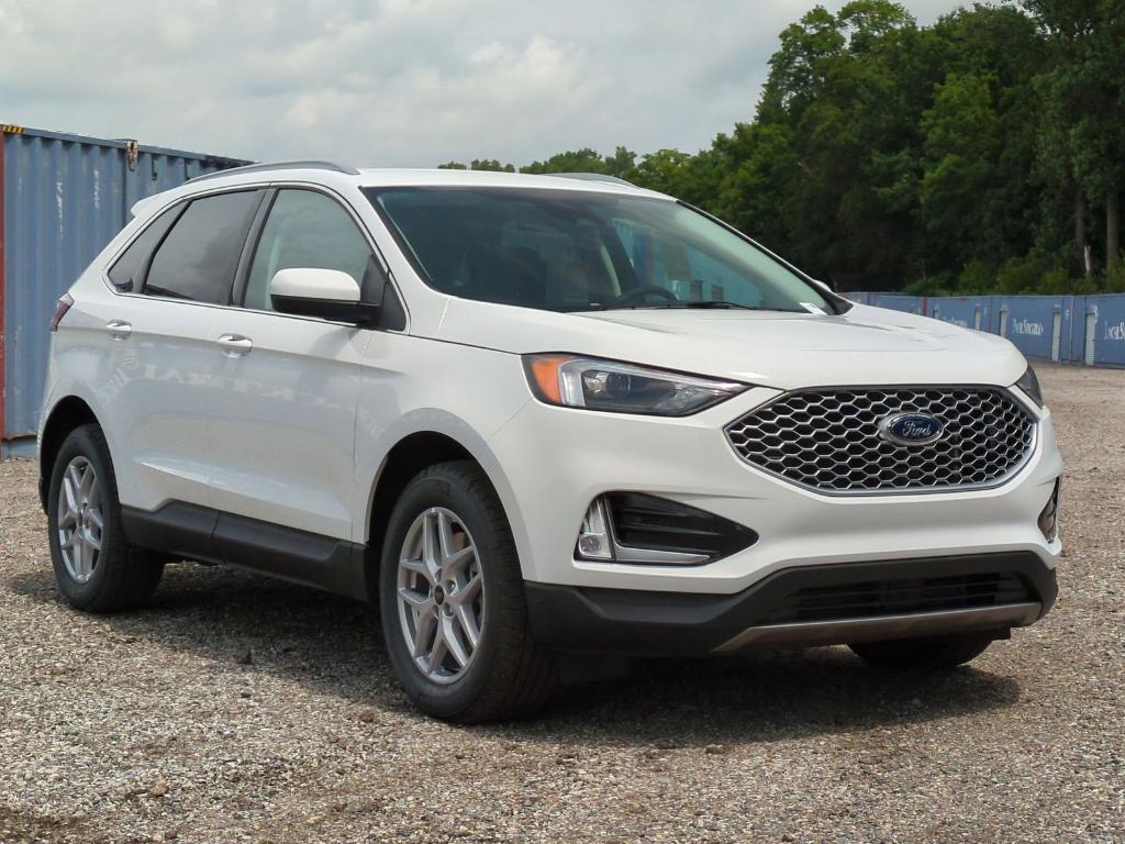 new 2024 Ford Edge car, priced at $35,911