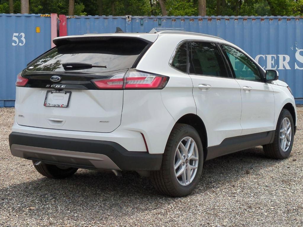 new 2024 Ford Edge car, priced at $35,911