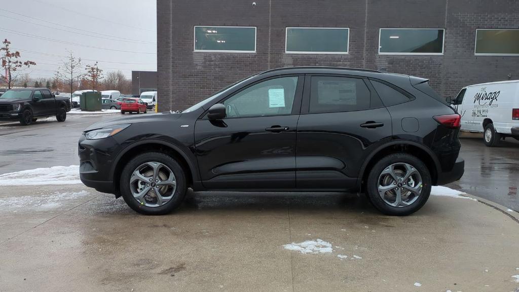 new 2025 Ford Escape car, priced at $32,566