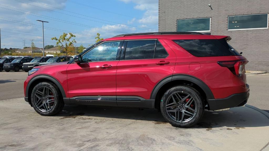 new 2025 Ford Explorer car, priced at $54,881