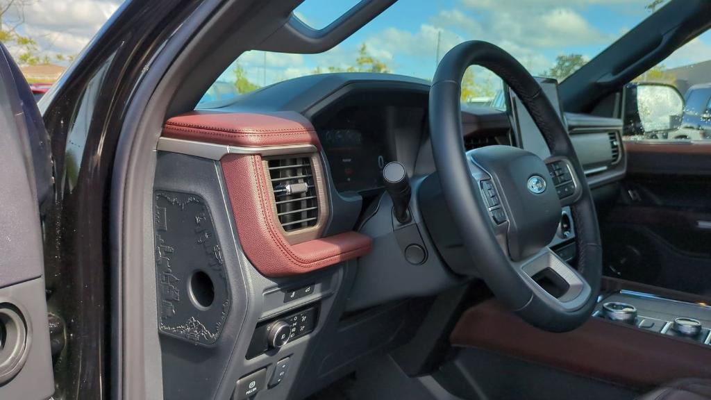 new 2024 Ford Expedition car, priced at $71,928