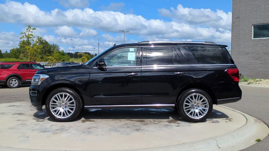 new 2024 Ford Expedition car, priced at $71,928