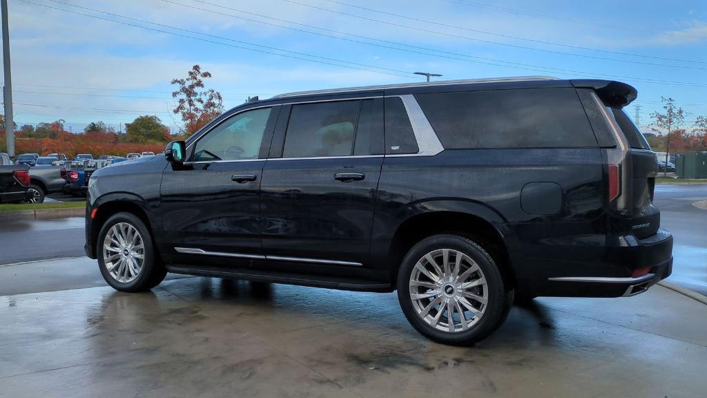 used 2021 Cadillac Escalade ESV car, priced at $60,995