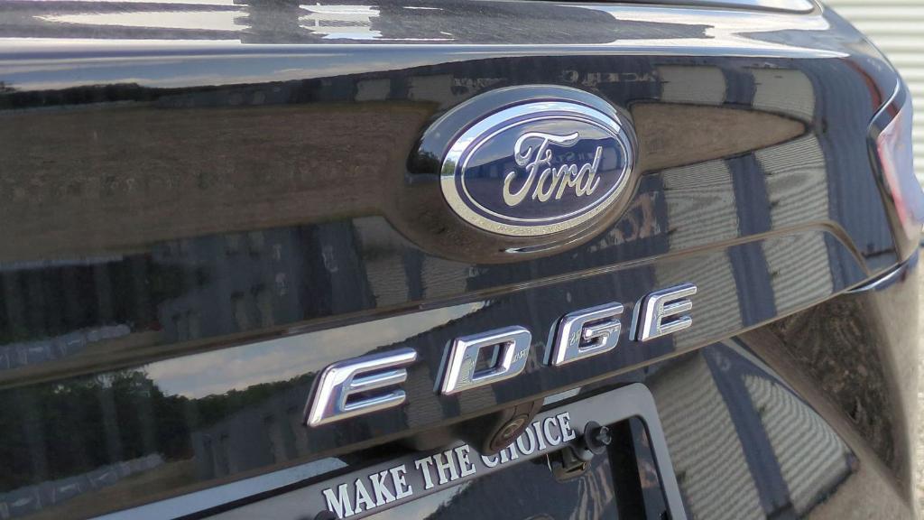 new 2024 Ford Edge car, priced at $39,911