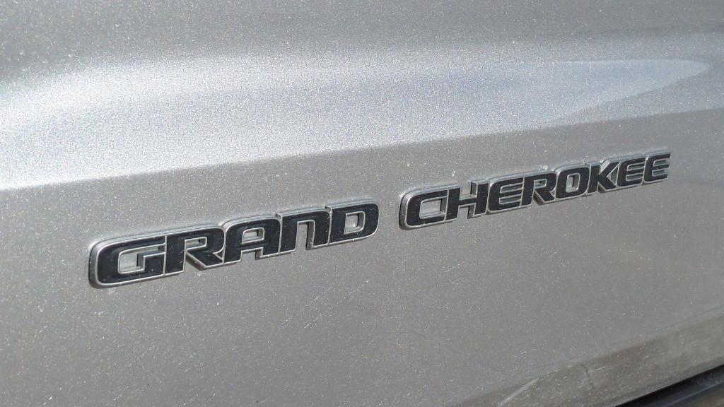 used 2018 Jeep Grand Cherokee car, priced at $18,495