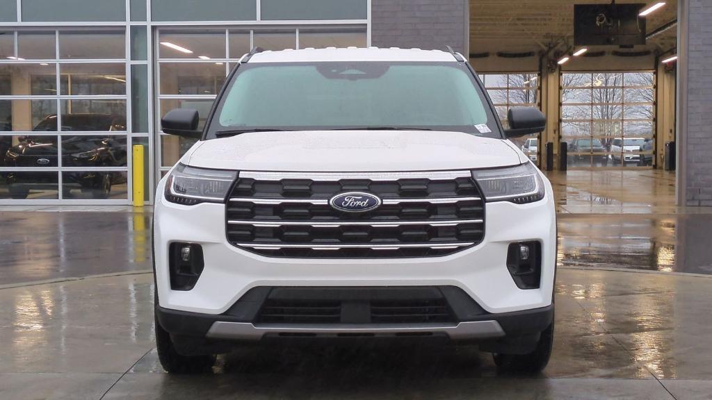 new 2025 Ford Explorer car, priced at $45,238