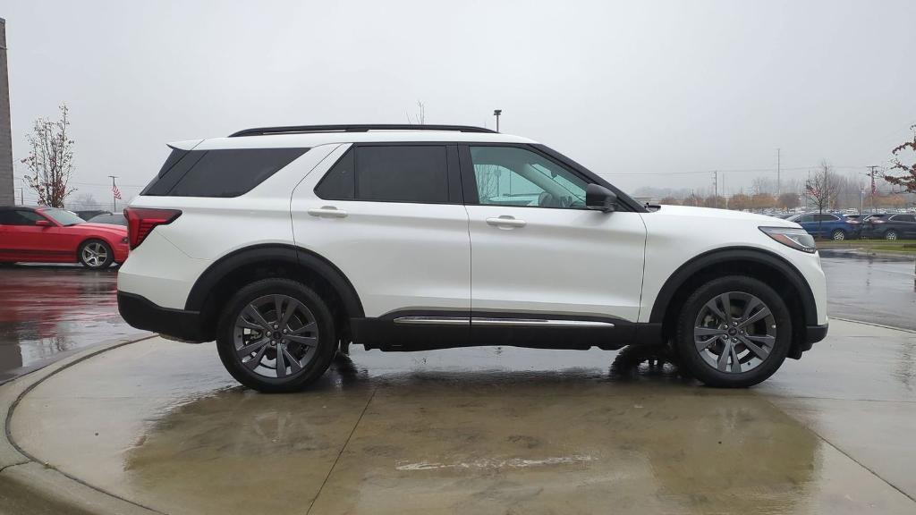 new 2025 Ford Explorer car, priced at $45,238