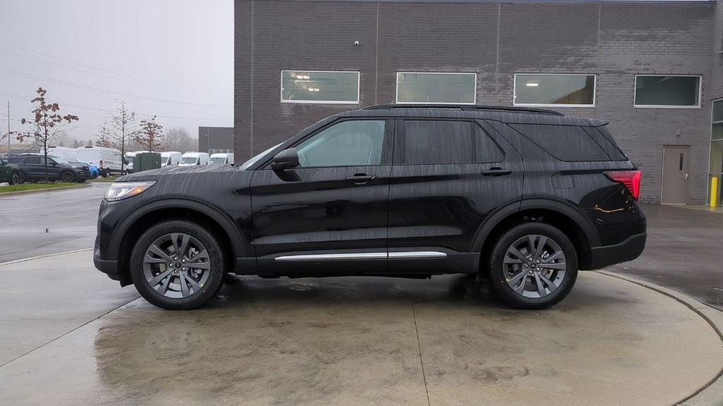 new 2025 Ford Explorer car, priced at $43,206