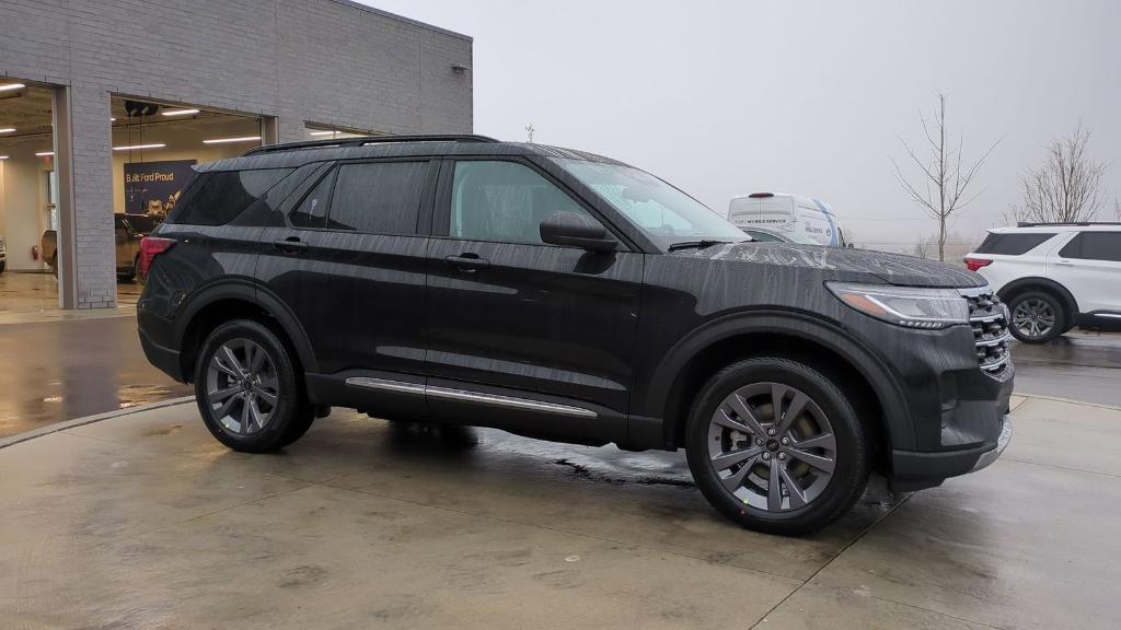 new 2025 Ford Explorer car, priced at $43,206