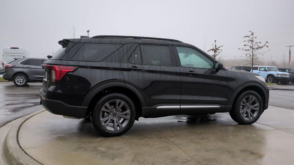 new 2025 Ford Explorer car, priced at $43,206