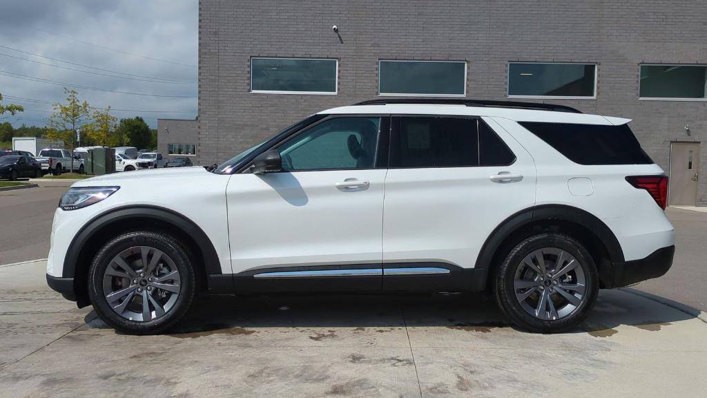 new 2025 Ford Explorer car, priced at $43,738