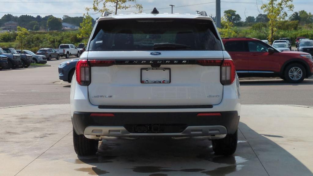 new 2025 Ford Explorer car, priced at $43,738