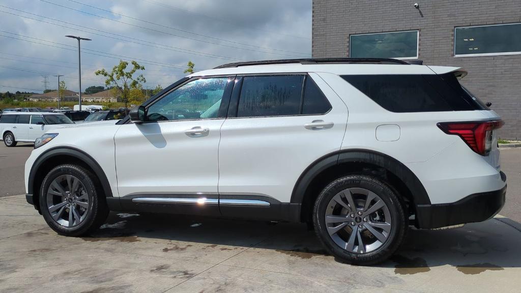 new 2025 Ford Explorer car, priced at $43,738