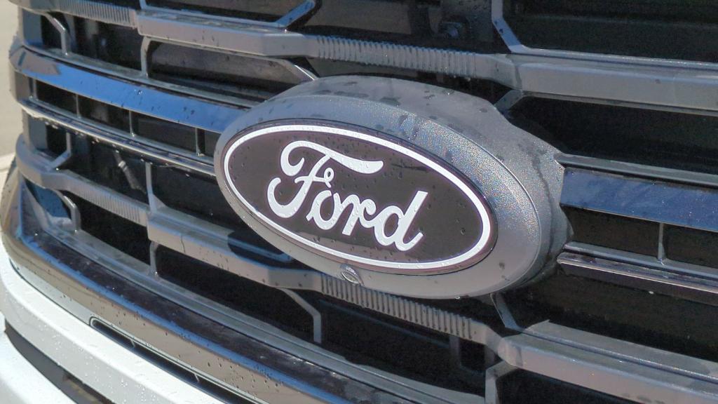 new 2024 Ford F-150 car, priced at $51,522