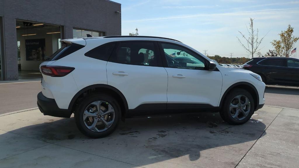 new 2025 Ford Escape car, priced at $32,845