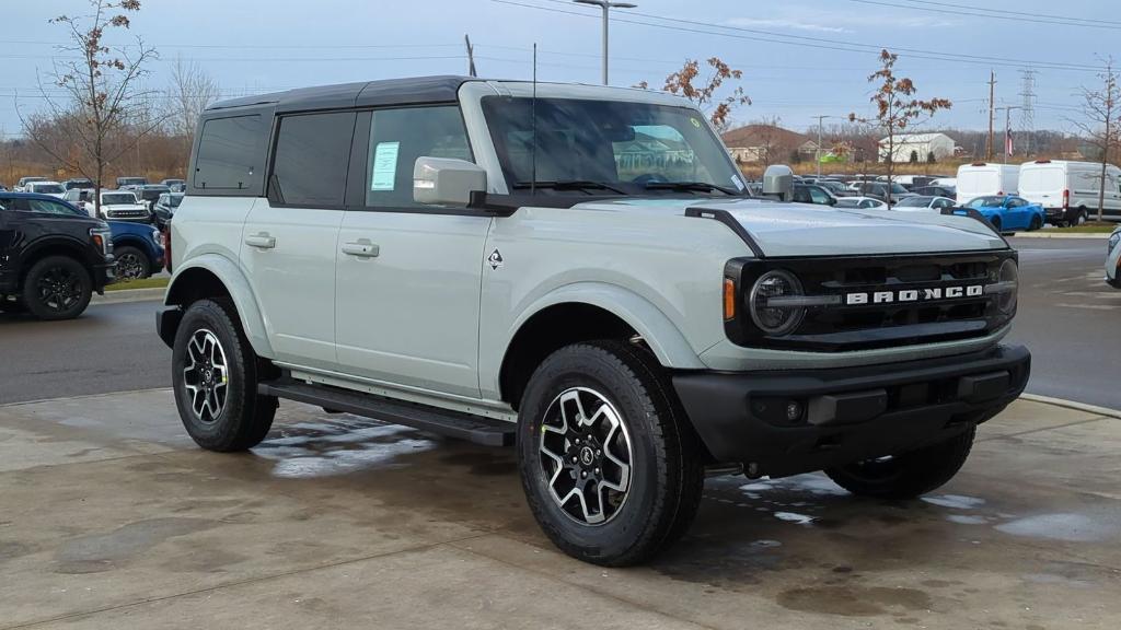 new 2024 Ford Bronco car, priced at $51,328