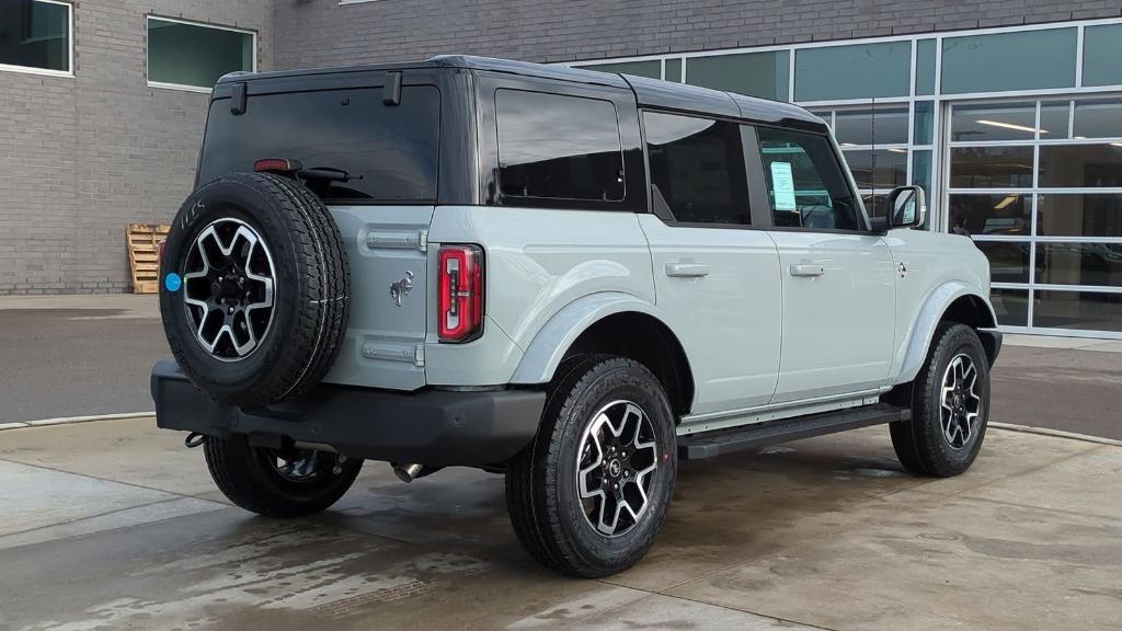 new 2024 Ford Bronco car, priced at $51,328