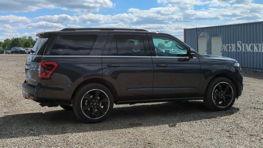 new 2024 Ford Expedition car, priced at $76,272