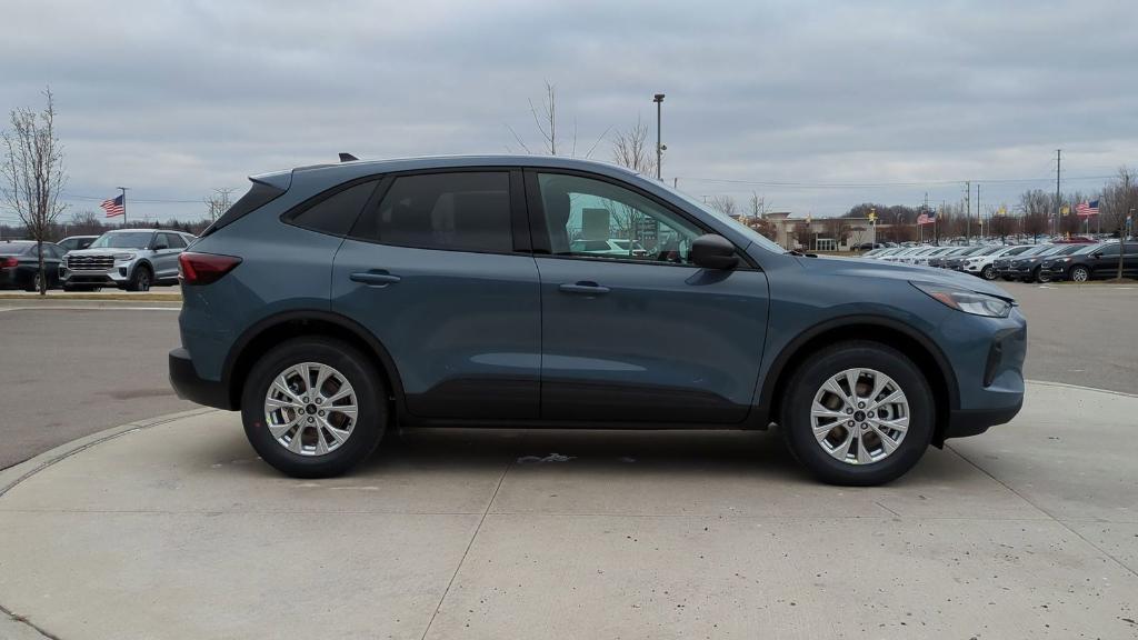 new 2025 Ford Escape car, priced at $30,761