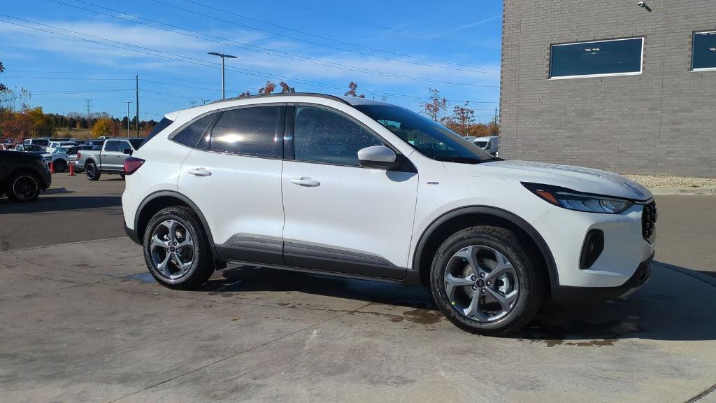 new 2025 Ford Escape car, priced at $33,054