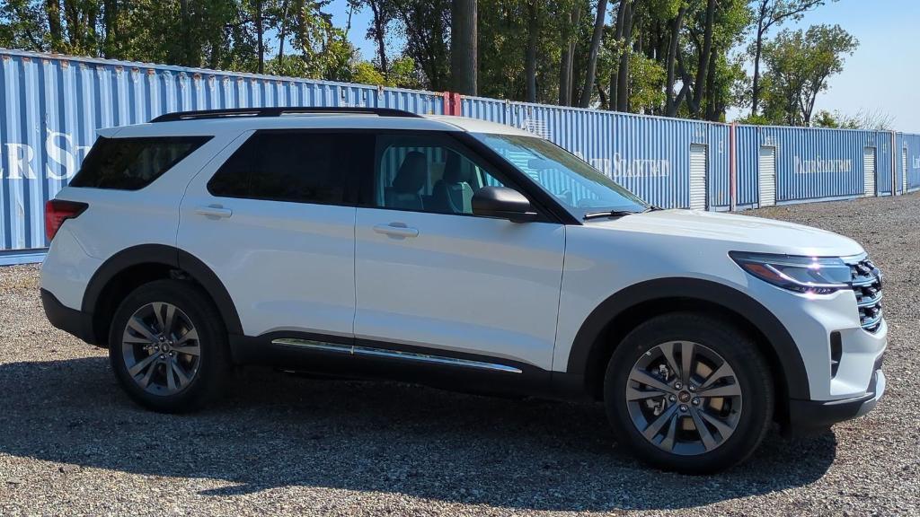 new 2025 Ford Explorer car, priced at $43,738