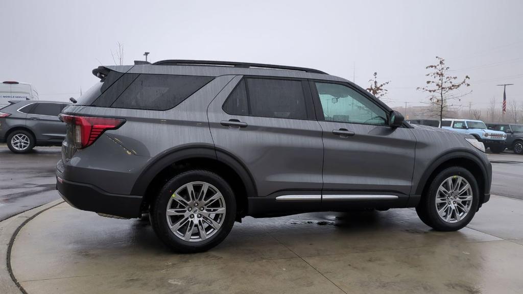 new 2025 Ford Explorer car, priced at $44,706